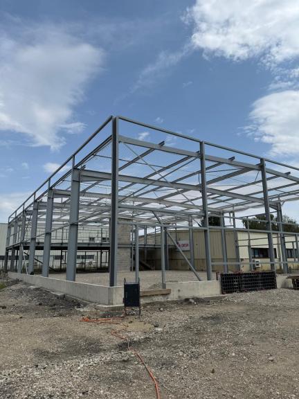 Travaux de réhabilitation bâtiment industriel – KAPECI Acier Ain