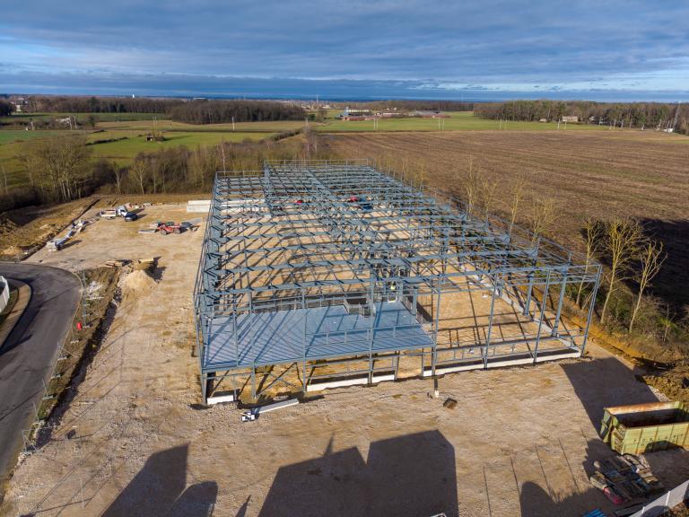 Vue chantier charpente métallique Viriat Ain