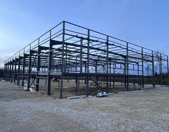 Charpente métallique bâtiment mixte Viriat Ain stockage production bureaux
